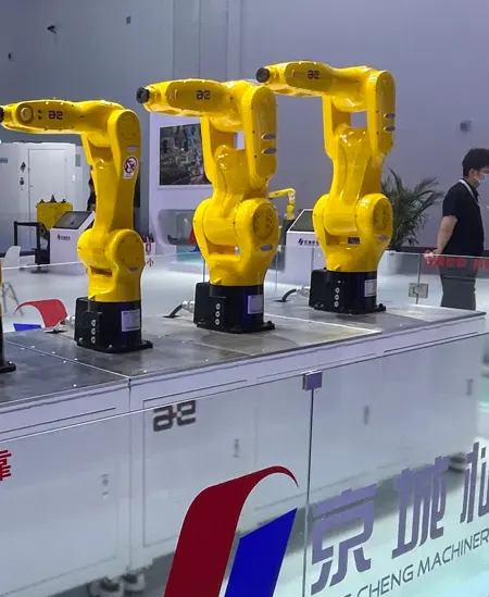 超高速卓上ロボット